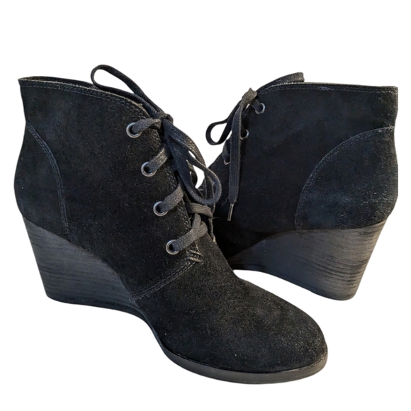 Lucky Brand Swayze Wedge Black Suede Lace Up Boots Booties SZ 9 - Picture 1 of 6
